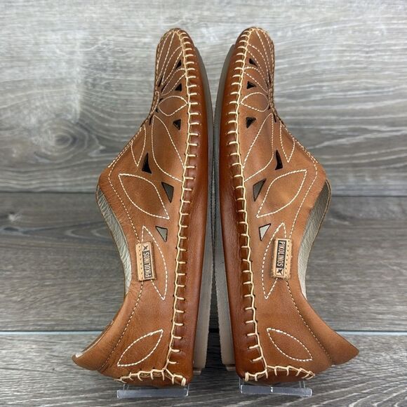 Pikolinos Jerez Women's Sz 7/EU 37 Tan Leather Floral Cutout Slip On Moccasins - Picture 10 of 12